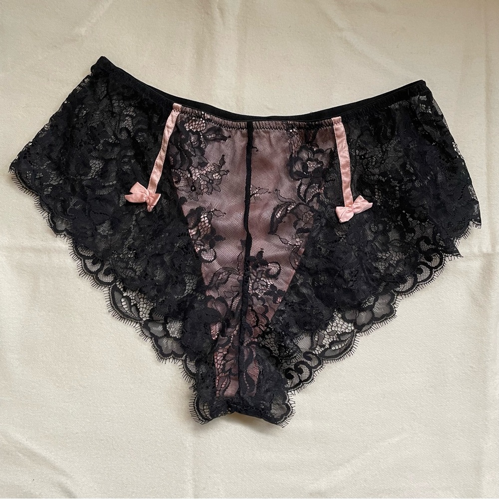 EUC 🌸 For Love & Lemons x Victoria’s Secret Noelle Lace Panty